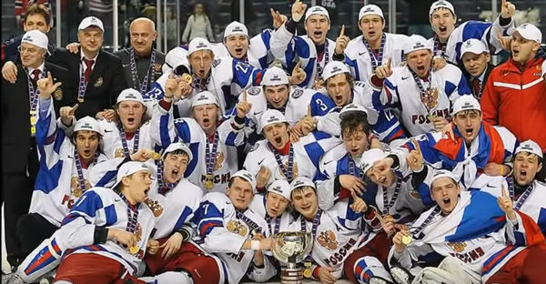 Феноменальная победа российских хоккеистов в 2011 году! Неожиданные три гола!